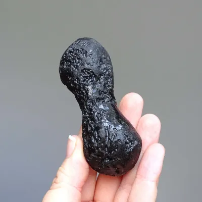 Tektit natürlicher Indocinit 108g, Vietnam  | MINERALS-STONES