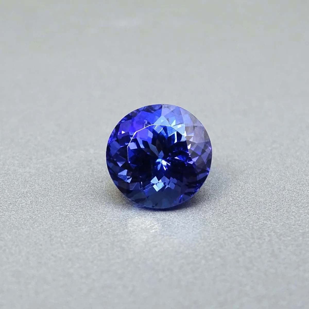 Tansanit Investition Edelsteinschliff 6,30ct, Zertifikat, Tansania