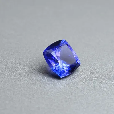 Tanzanite investment gemstone cut 3.20ct, Tanzania