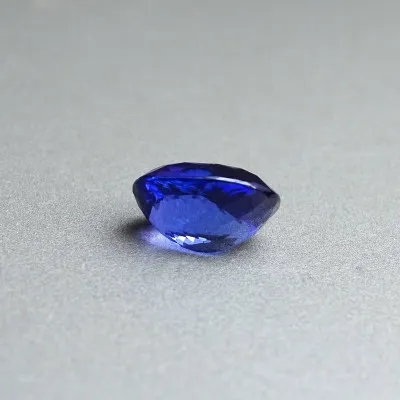 Tanzanite investment gemstone cut 5.79ct, Tanzania