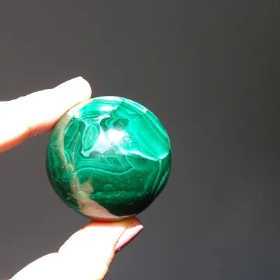 Malachit leštěný - koule 138g, Kongo | MINERALS-STONES®