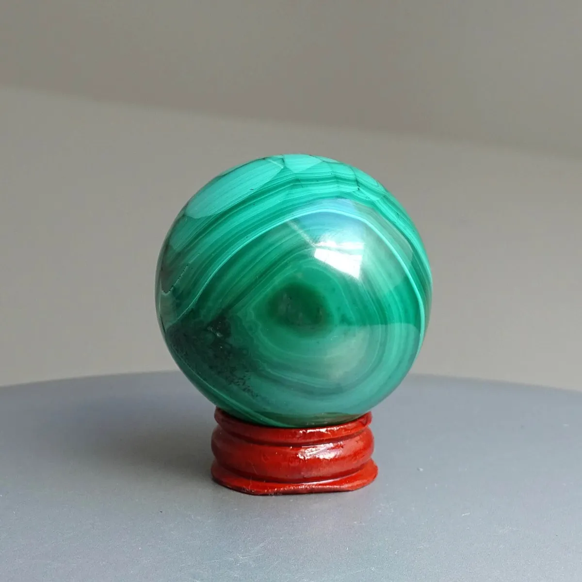 Malachit leštěný - koule 217g, Kongo | MINERALS-STONES®