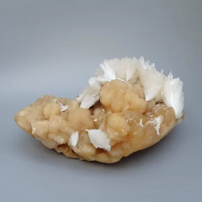 Scolecite on stilbite druse 1896g, India | Minerals-Stones