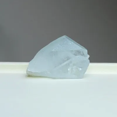 Akvamarín přírodní krystal 36,8g, Pakistán