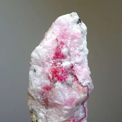 Tugtupit rare mineral 141.2g, fluorescence under UV, Greenland