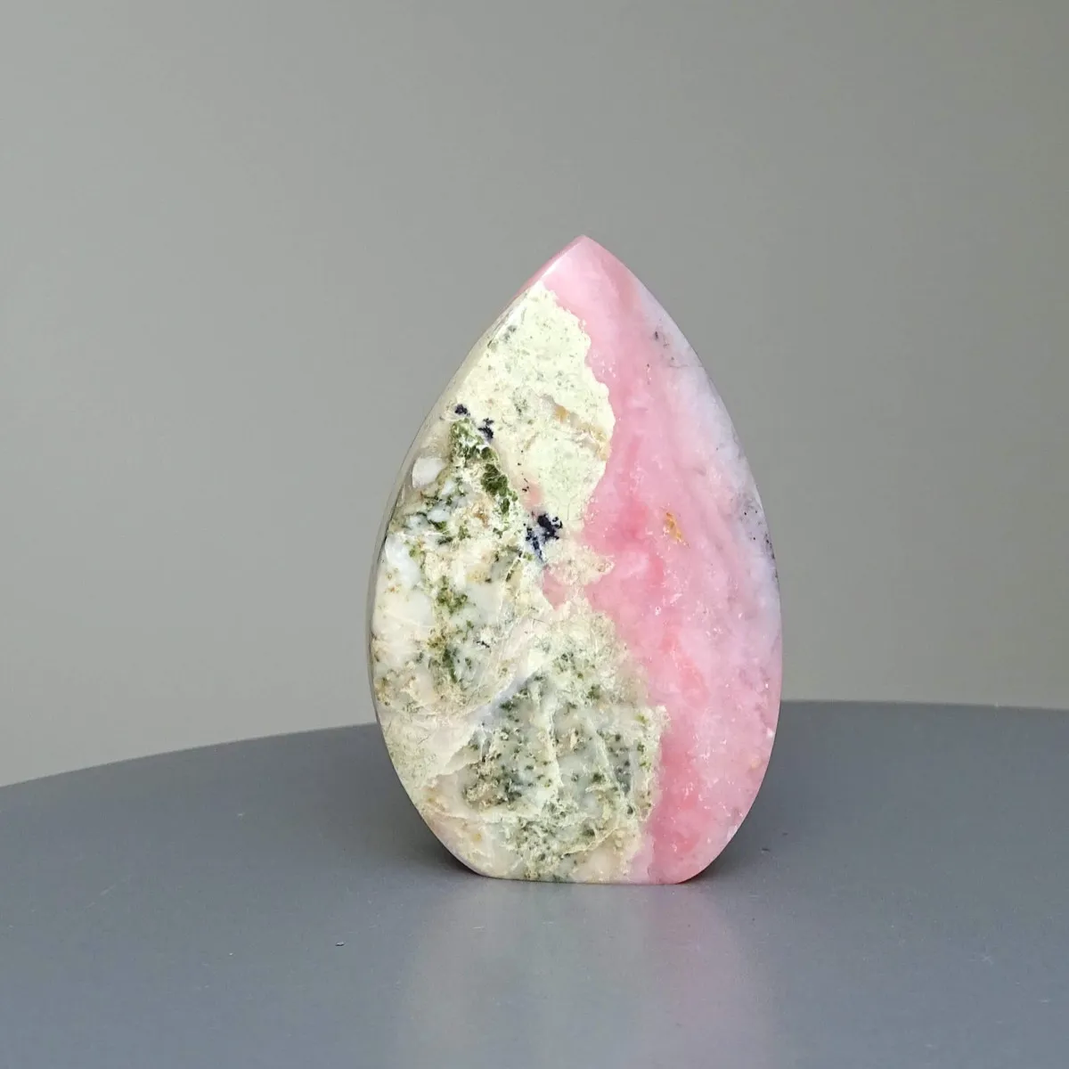 Andiner rosa Opal, poliert 53g, Peru | MINERALS-STONES