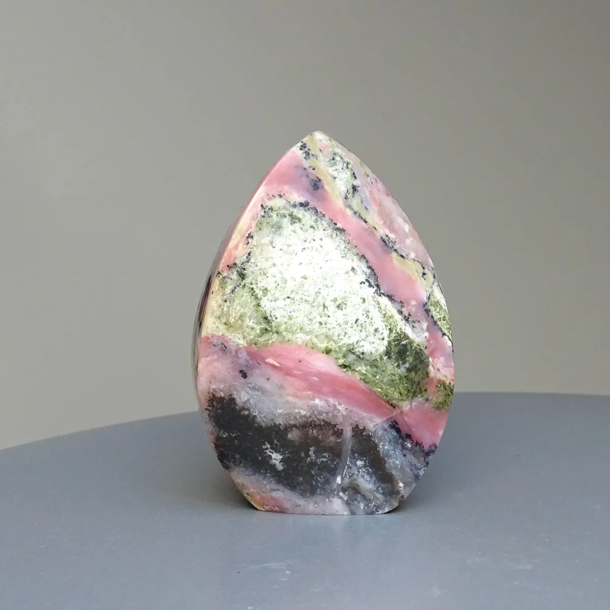 Andiner rosa Opal, poliert 108g, Peru | MINERALS-STONES