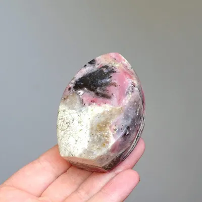 Andský růžový opál leštěný 108g, Peru  | MINERALS-STONES®