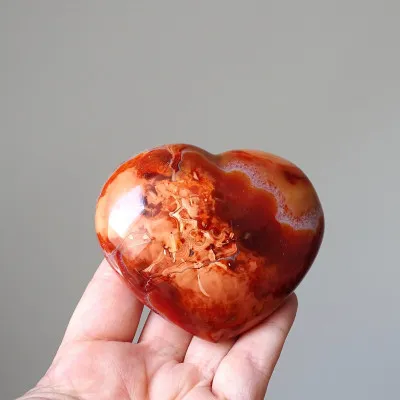 Polished carnelian heart 238g, Madagascar | MINERALS-STONES