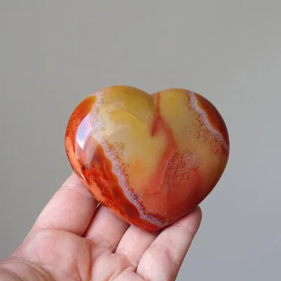 Polished carnelian heart 238g, Madagascar | MINERALS-STONES
