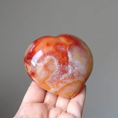 Polished carnelian heart 364g, Madagascar | MINERALS-STONES