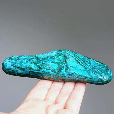 Malachit - chryzokol přírodní leštěný 241g, Kongo | MINERALS-STONES®