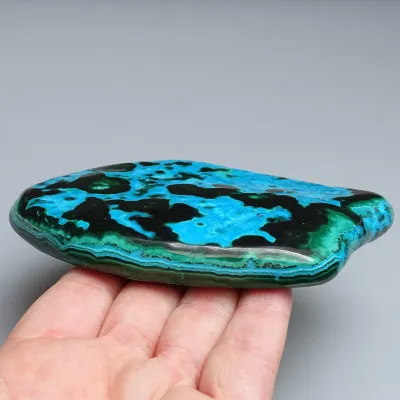 Malachit - chryzokol přírodní leštěný 274g, Kongo | MINERALS-STONES®