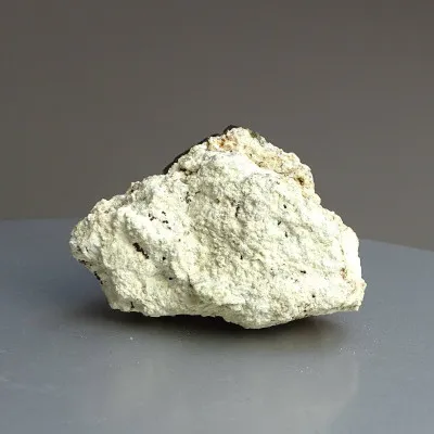 Granat-Grossularkristalle im Gestein 70,8g, Mali | MINERALS-STONES