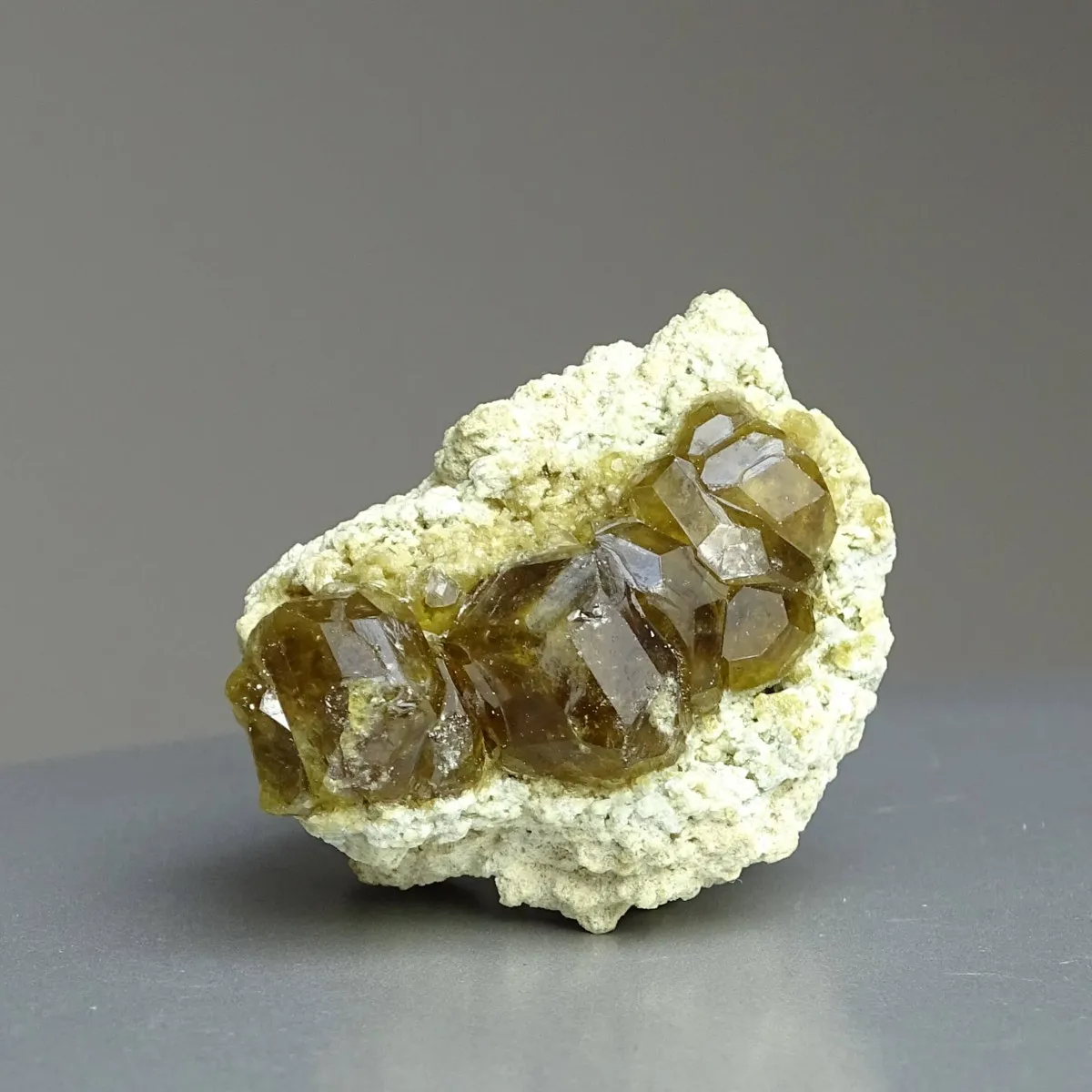 Garnet grossular crystals in rock 33g, Mali | MINERALS-STONES