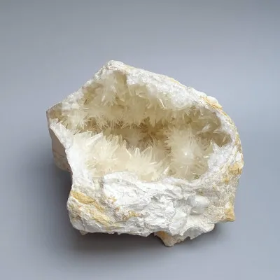 Kalzit-Druse aus Marokko – Kristallhohlraum 2078 g |MINERALS-STONES