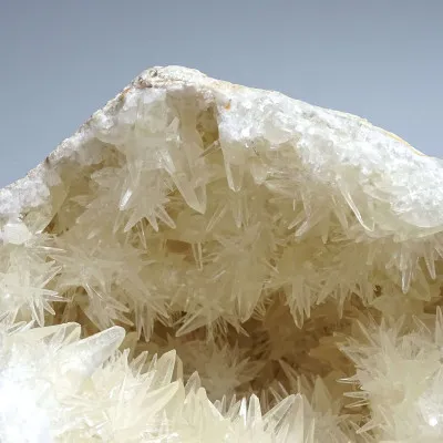 Kalzit-Druse aus Marokko – Kristallhohlraum 2078 g |MINERALS-STONES