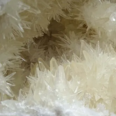Kalzit-Druse aus Marokko – Kristallhohlraum 2078 g |MINERALS-STONES