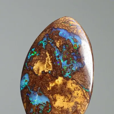 Australský opál provrtaný kabošon 10,4g| MINERALS-STONES®