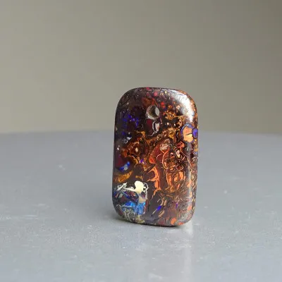 Australian opal drilled cabochon 5.8g | MINERALS-STONES