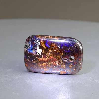 Australský opál provrtaný kabošon 5,8g| MINERALS-STONES®