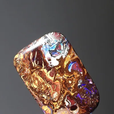Australischer Opal-Cabochon gebohrt 5,8g | MINERALS-STONES