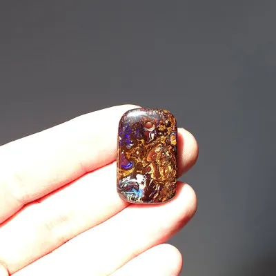 Australský opál provrtaný kabošon 5,8g| MINERALS-STONES®