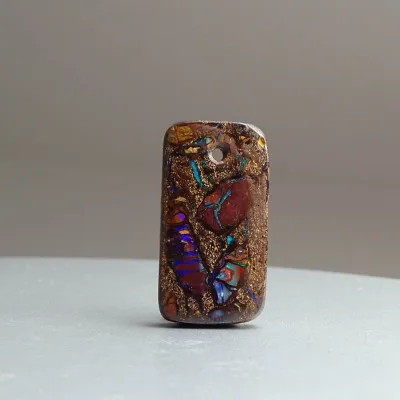 Australský opál provrtaný kabošon 9,7g| MINERALS-STONES®