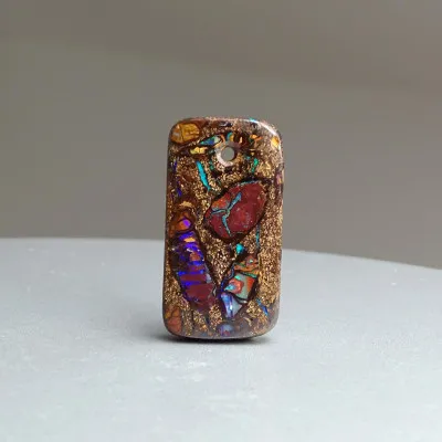 Australischer Opal-Cabochon gebohrt, 9,7g | MINERALS-STONES