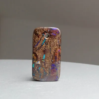 Australský opál provrtaný kabošon 9,7g| MINERALS-STONES®