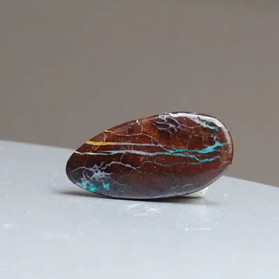 Australischer Opal, polierter Cabochon, 3,4 g | MINERALS-STONES