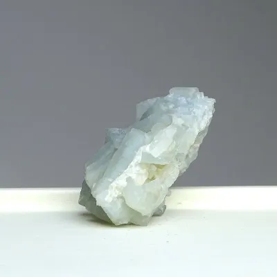 Baryt modrý přírodní minerál v hornině 123g, Maroko