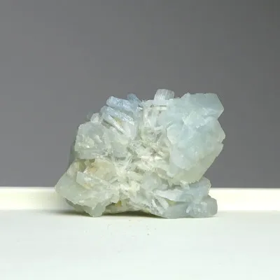 Baryt modrý přírodní minerál v hornině 123g, Maroko