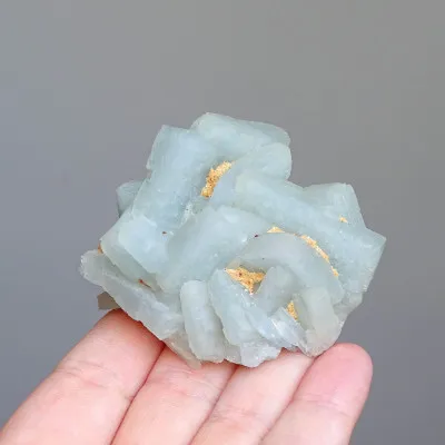 Baryt modrý přírodní minerál v hornině 123g, Maroko