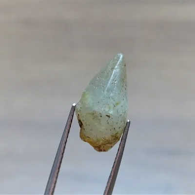 Sapphire raw crystal 9,89ct Sri Lanka