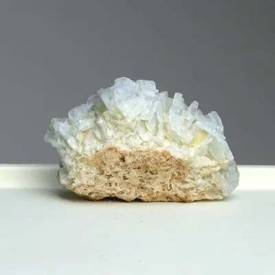 Baryt modrý přírodní minerál v hornině 138g, Maroko