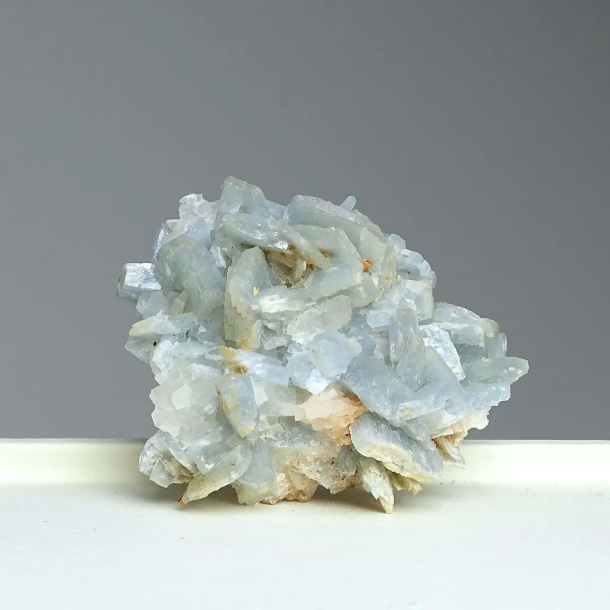 Barytblaues Naturmineral in Gestein 119g, Marokko