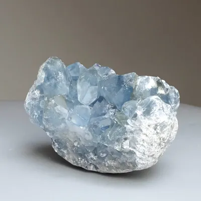 Celestin-Kristalle, Druse, 1005g, Madagaskar | Minerals-Stones