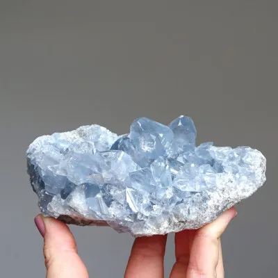 Celestýn krystaly drúza 822g, Madagaskar | Minerals-Stones