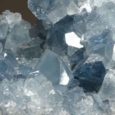 Celestin-Kristalle, Druse 682g, Madagaskar | Minerals-Stones