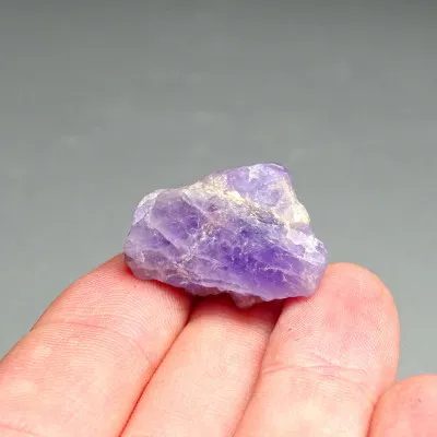 Hackmanit natürlicher Kristall 5,9g, Afghanistan | Minerals-stones