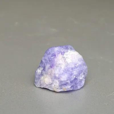 Hackmanite natural crystal 7.3g, Afghanistan | Minerals-stones