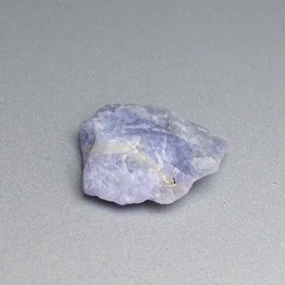 Hackmanite natural crystal 7.9g, Afghanistan | Minerals-stones