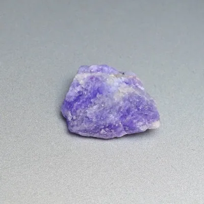 Hackmanit přírodní krystal 7,9g, Afganistán | Minerals-stones
