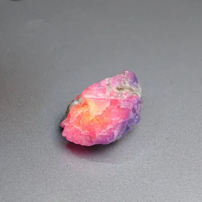 Hackmanite natural crystal 9.2g, Afghanistan | Minerals-stones