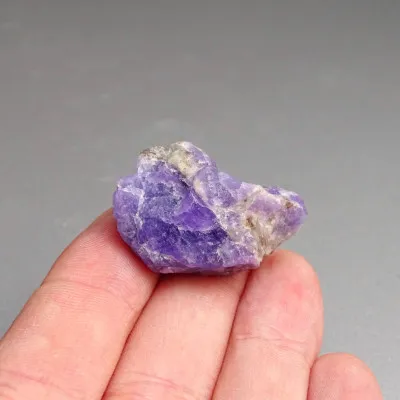 Hackmanit přírodní krystal 9,2g, Afganistán | Minerals-stones