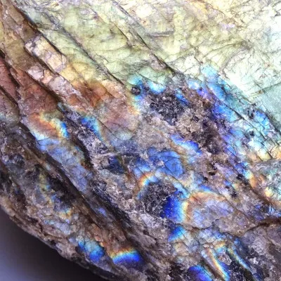 Labradorit, natürlich, unpoliert 492g, Madagaskar | MINERALS-STONES