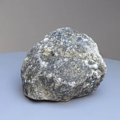 Labradorit přírodní neleštěný 492g, Madagaskar | MINERALS-STONES®