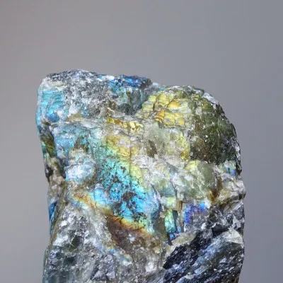 Labradorit, natürlich, unpoliert 257g, Madagaskar | MINERALS-STONES