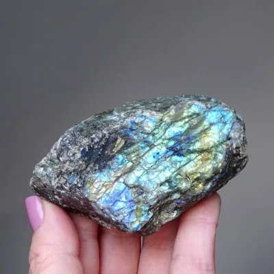Labradorite natural unpolished 198g, Madagascar | MINERALS-STONES